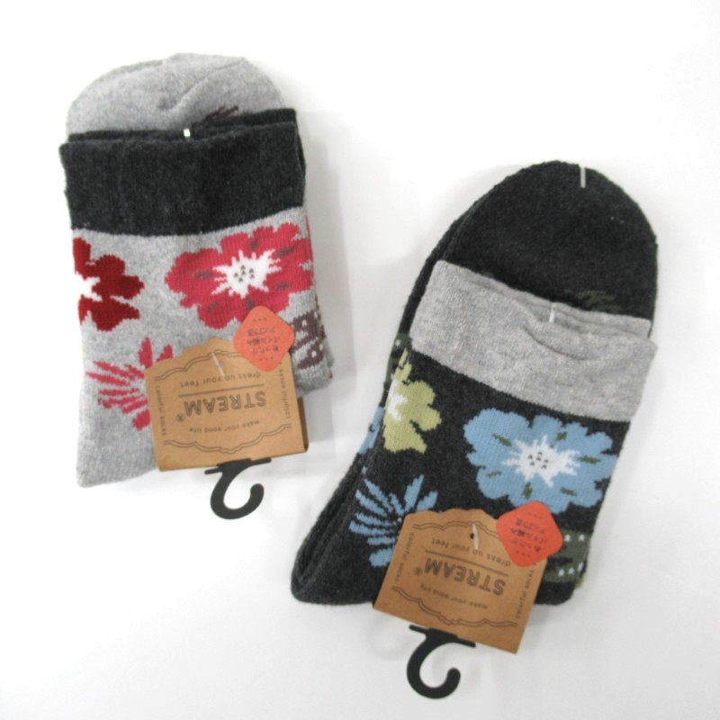 STREAM あったかアンゴラ混 カラー切替花柄パイルクルーソックス